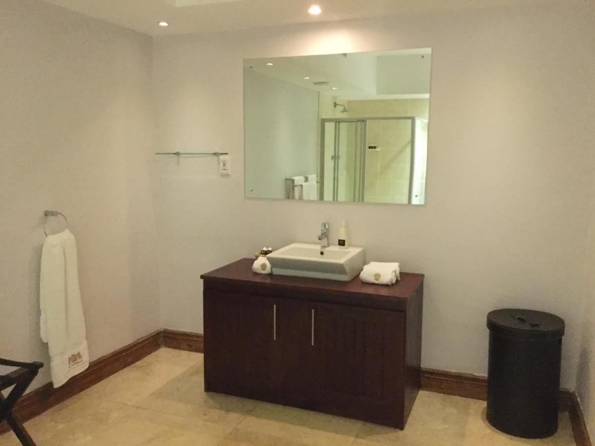 Highlands Eco Estate Hotel Piketberg Bagian luar foto